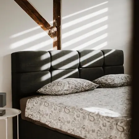 Bella Casa - Spacieux Triplex Au Centre Historique De Apartman Liège